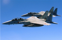 Nhật tăng cường máy bay F15 đối phó Trung Quốc